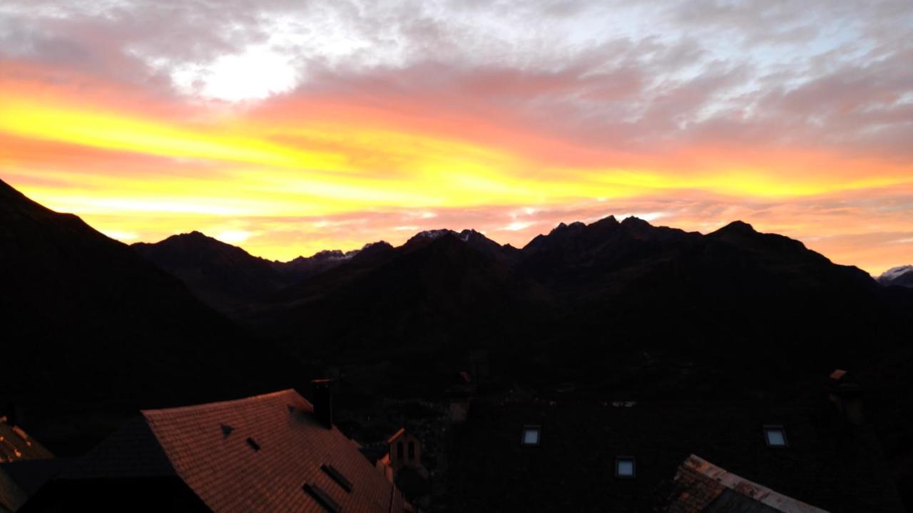 Superbe Grange Renovee Villa Grust Bagian luar foto